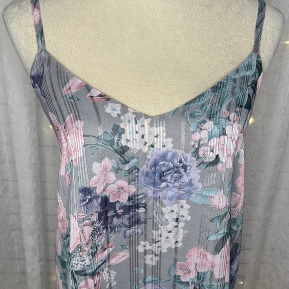 Torrid Gray and Pink Floral Camisole - Picture 3 of 8